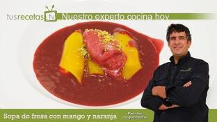 Descubre cómo cocinar una «sopa de fresa con mango y naranja»