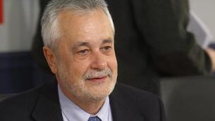 El presidente de la Junta de Andalucía, José Antonio Griñán, hoy al inicio de la reunión de la Ejecutiva Federal Socialista