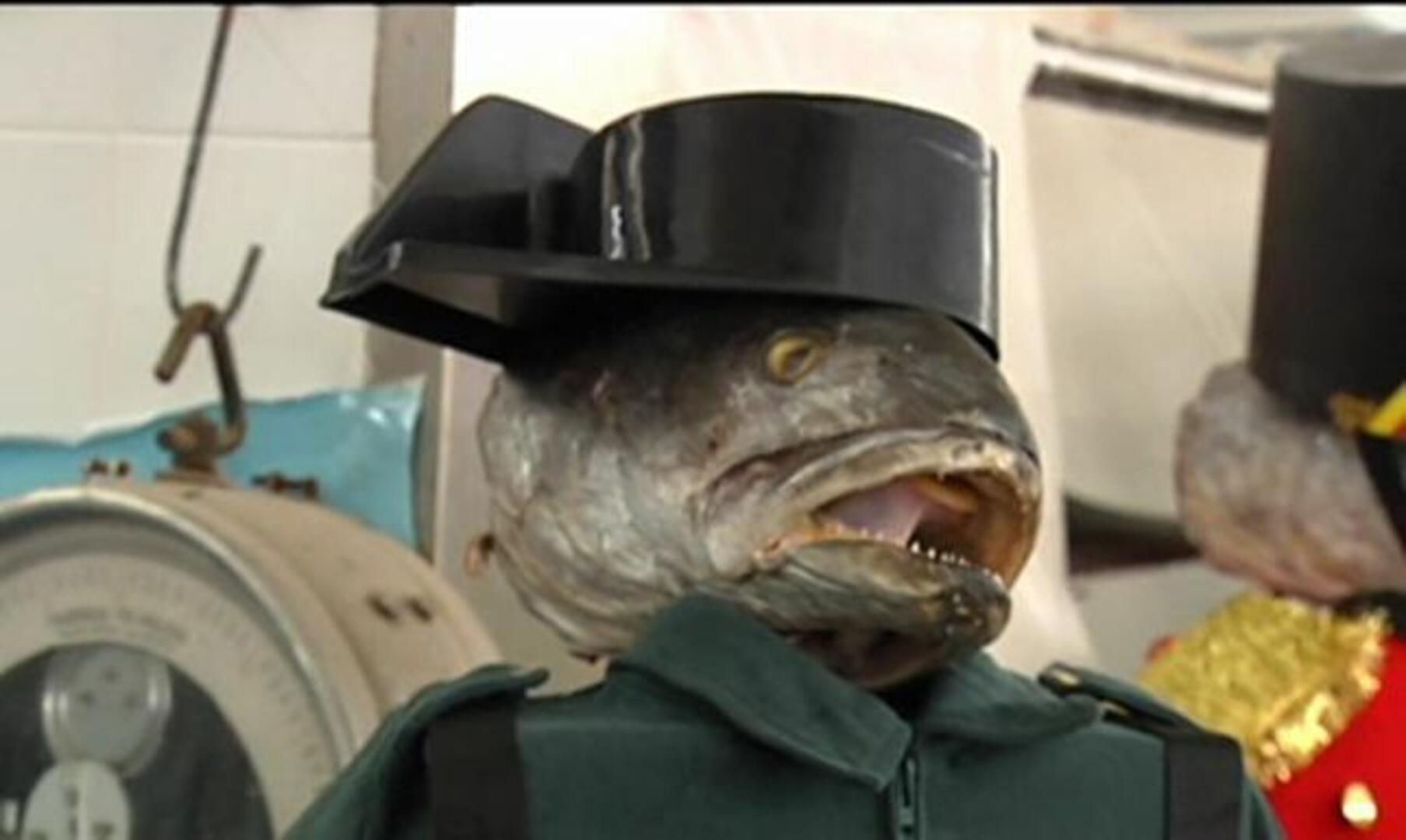 En los mercados de Cádiz, Halloween es "Tosantos"