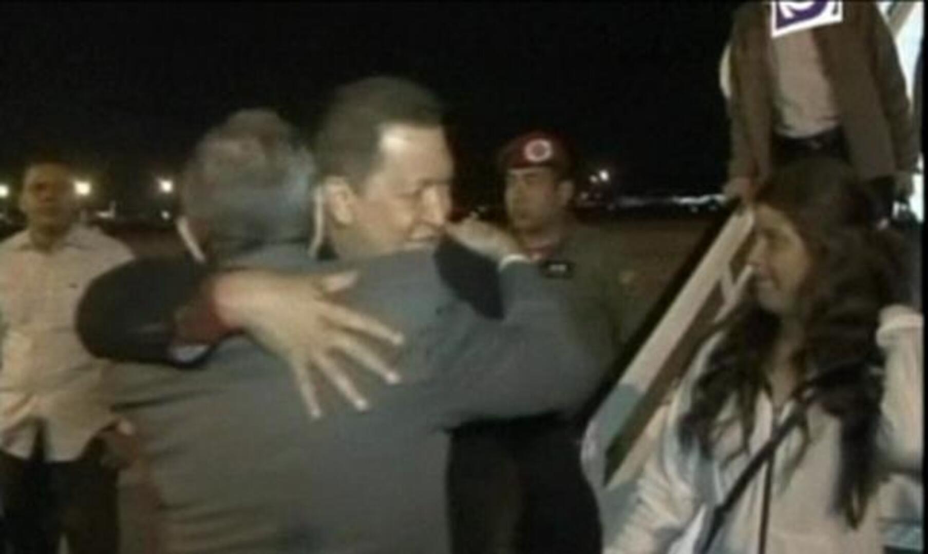 Chávez llega a Cuba para ser operado de otro tumor