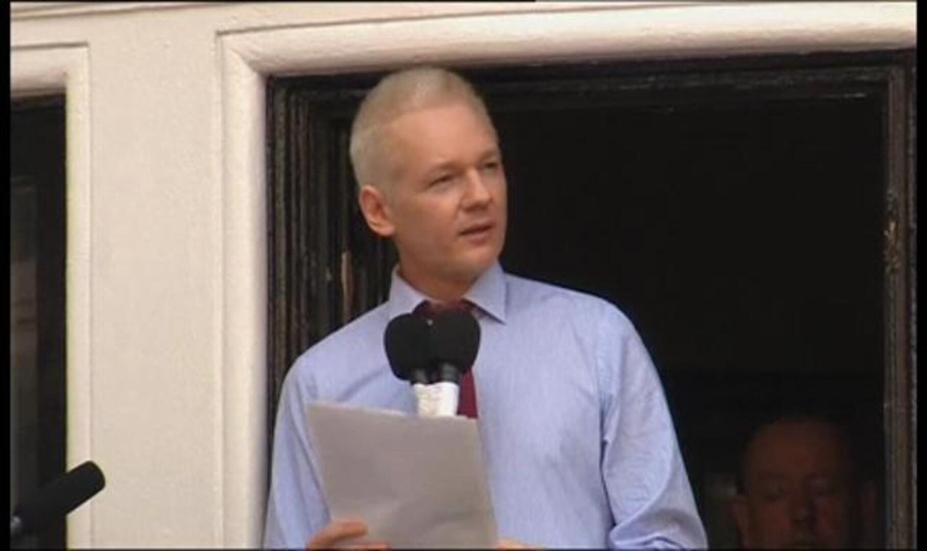 Assange: "Pido a Barack Obama que renuncie a la caza de brujas contra Wikileaks"