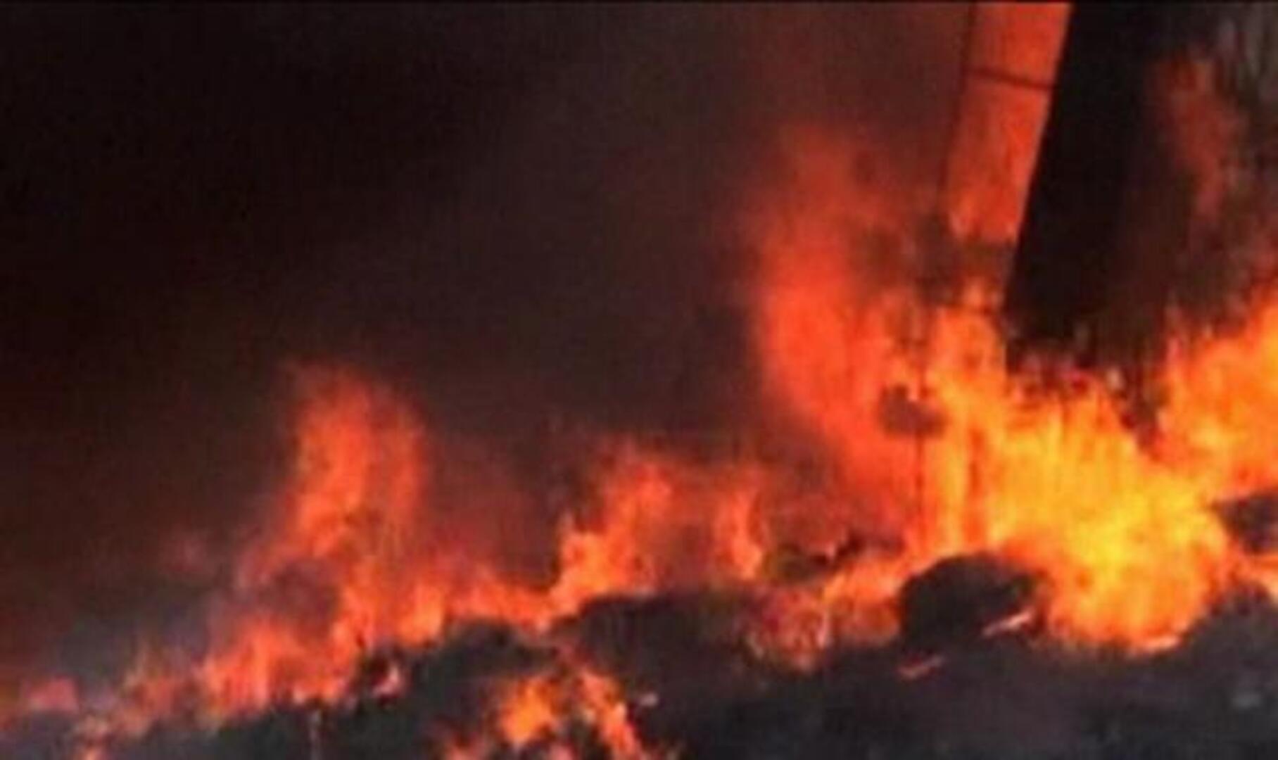 Más de 30 muertos en un incendio en una fábrica de materiales pirotécnicos en la India