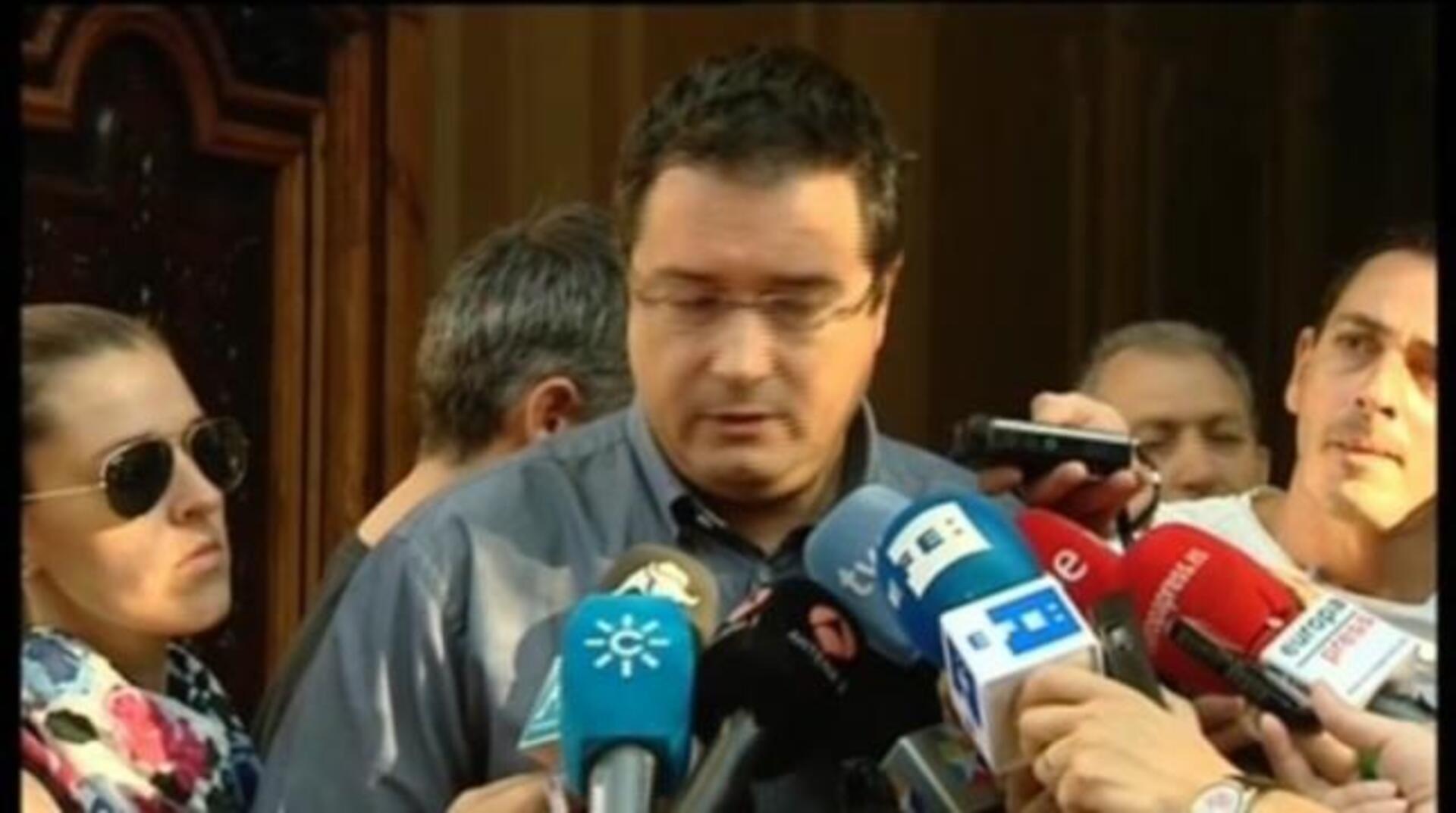 López: "Los españoles defienden un modelo justo"