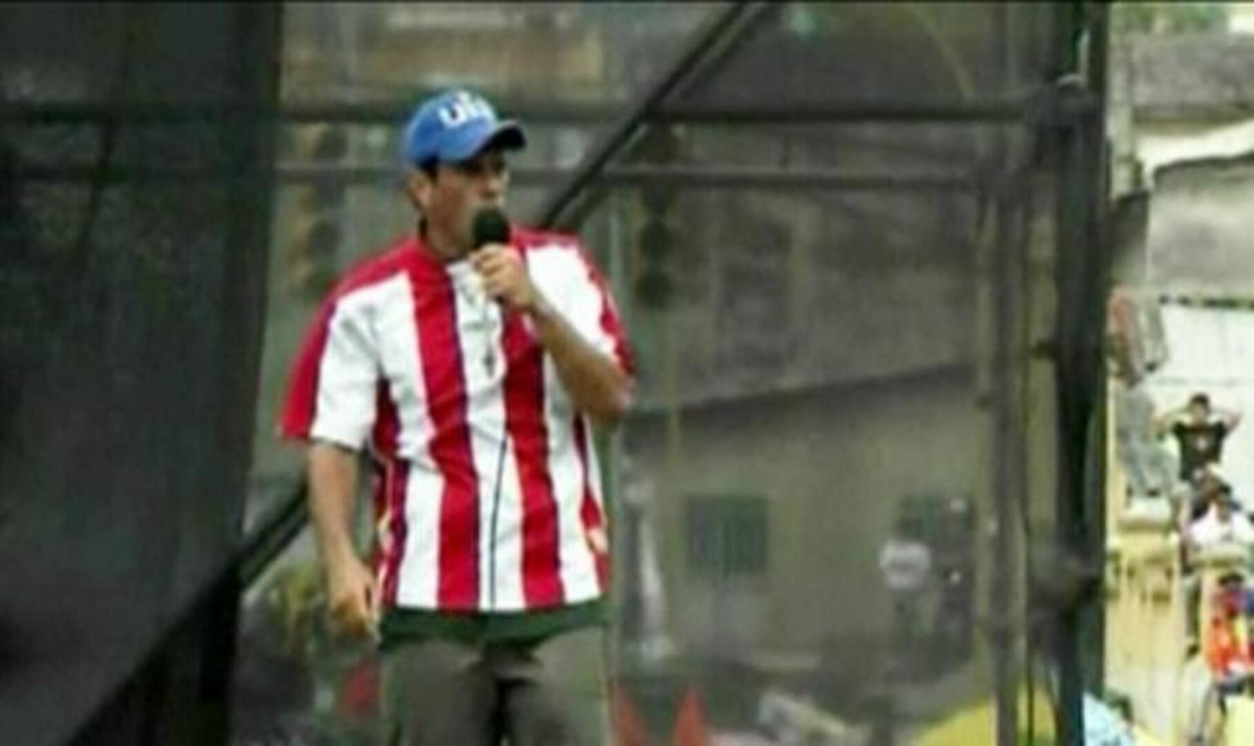 Chávez y Capriles intensifican sus campañas electorales
