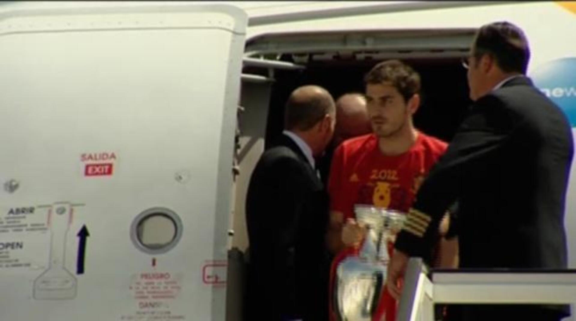 Iker y Xavi rinden homenaje a su amistad en Oviedo