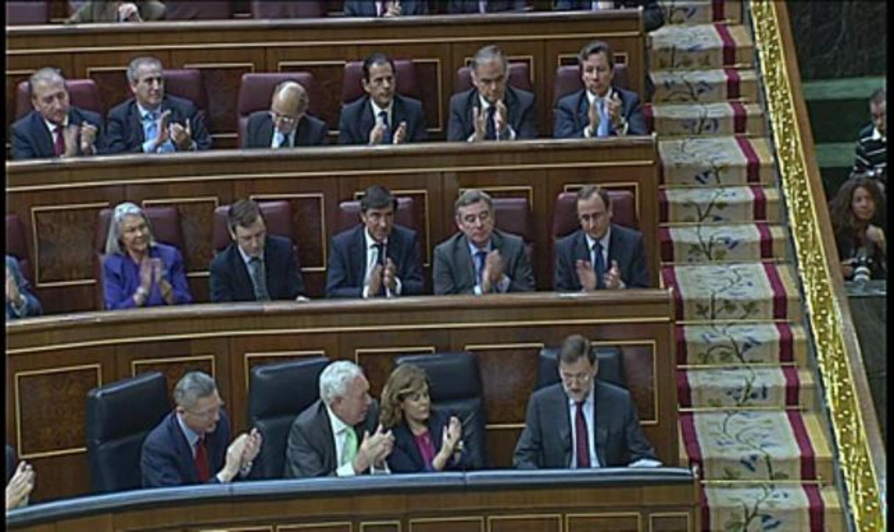 Rajoy asegura que pedirá el rescate si conviene a los españoles.