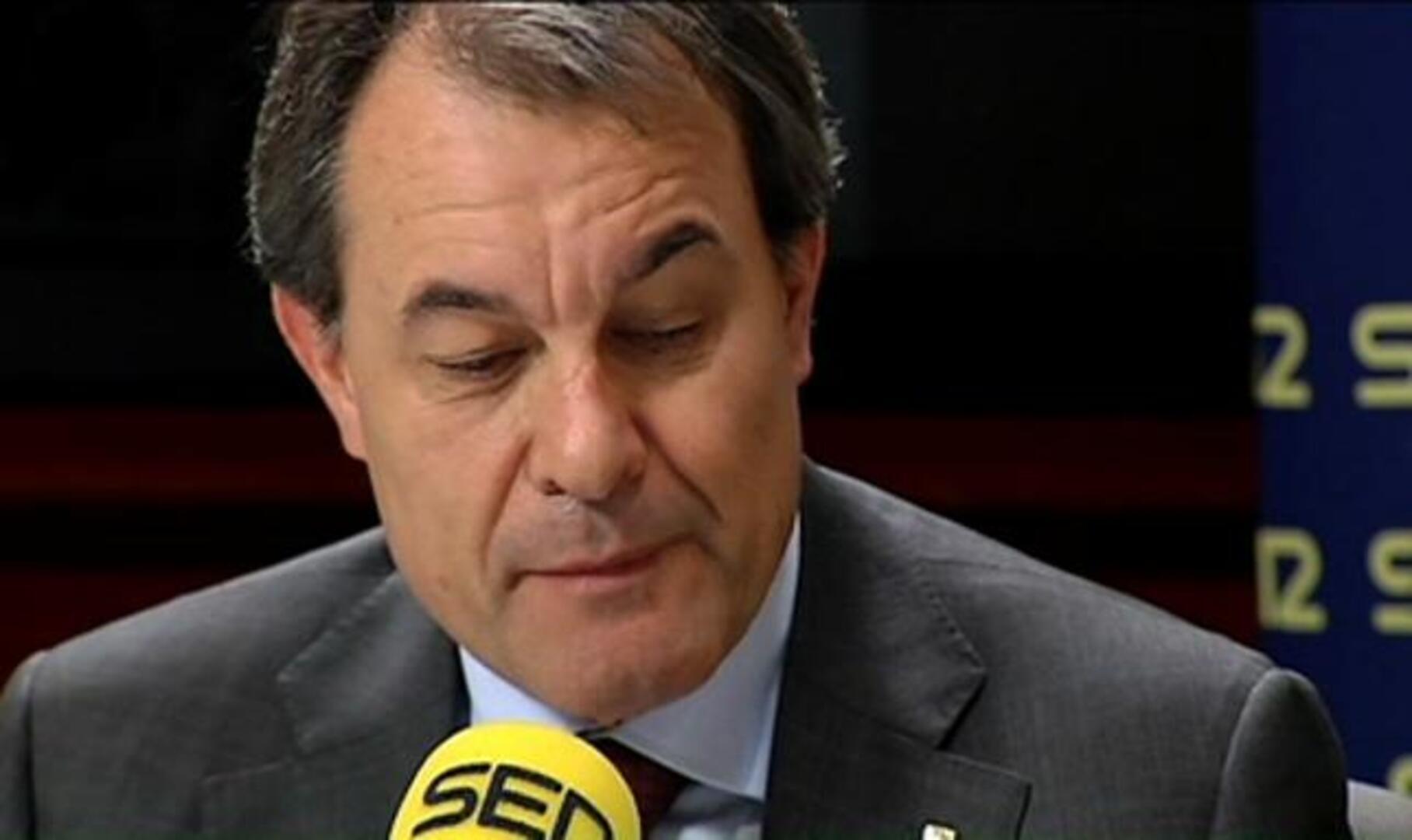 Artur Mas: "Las informaciones de El Mundo son un invento y una calumnia"
