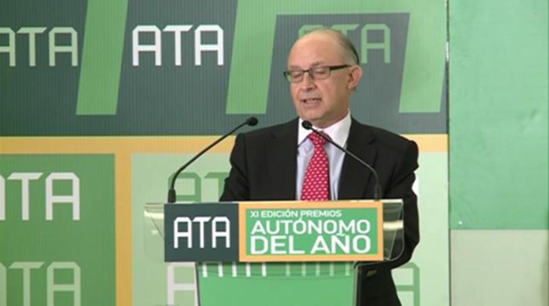 Montoro alude a las cuentas en Suiza de CiU