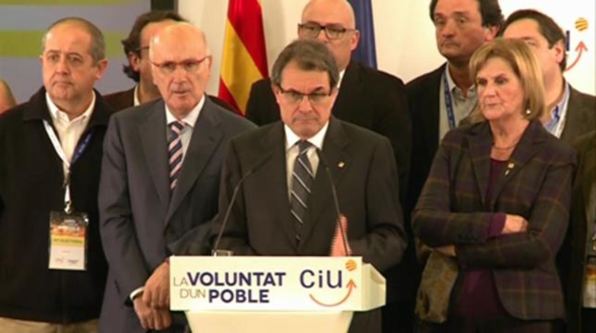 Mas admite que no puede gobernar en solitario