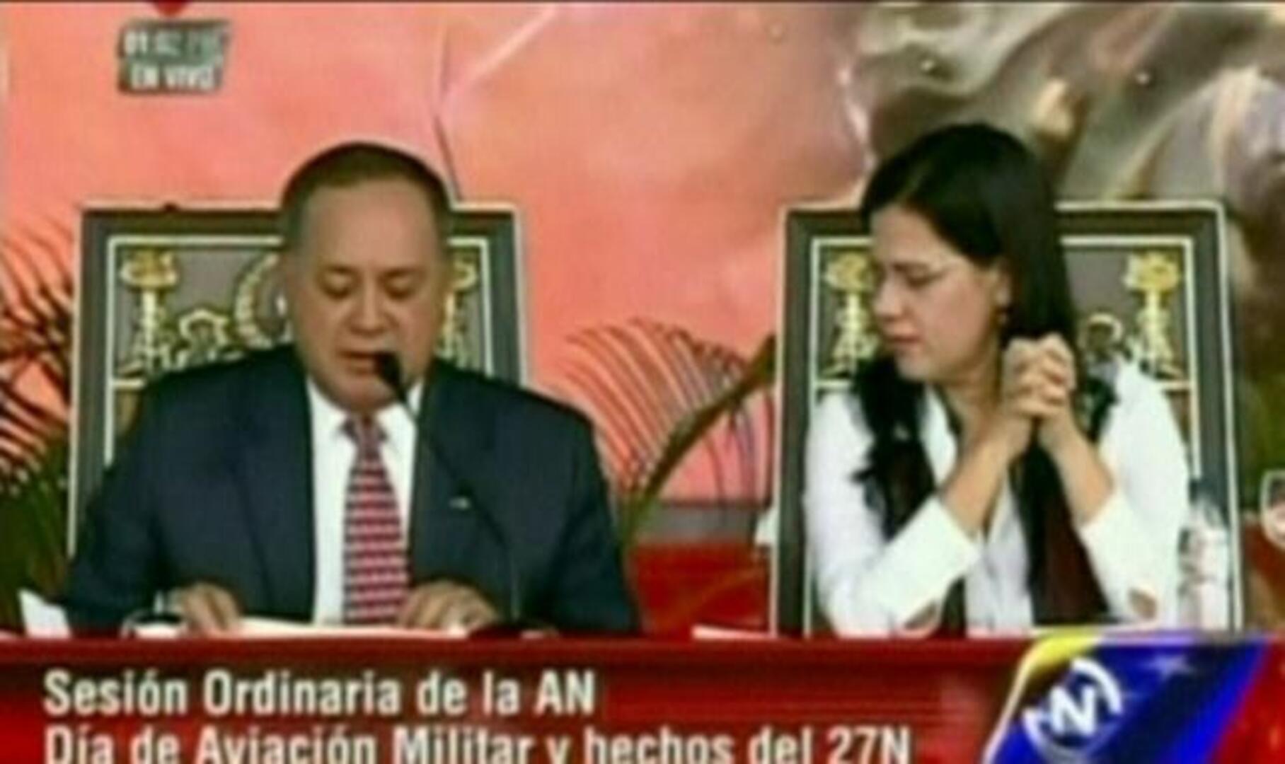 Chávez vuelve a Cuba para un "tratamiento especial"