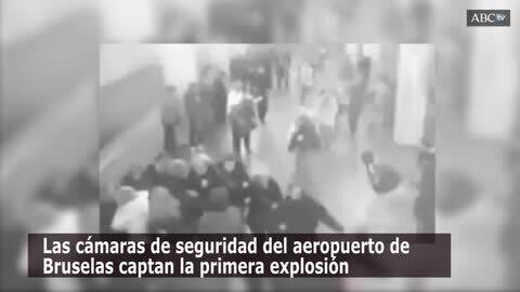 Cámaras de seguridad del aeropuerto de Bruselas en el momento de la explosión
