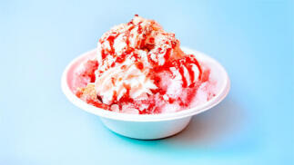 Helado artesanal japonés o combo Dorayaki en el centro