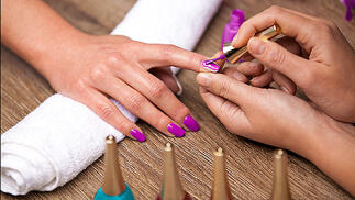 Manicura permanente en el centro